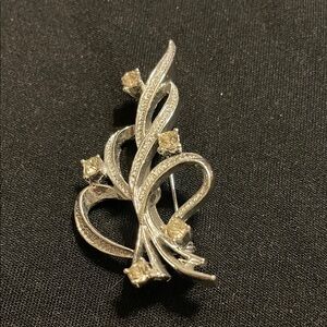 Signed Gerry’s Sophisticated Silver Women's Brooch